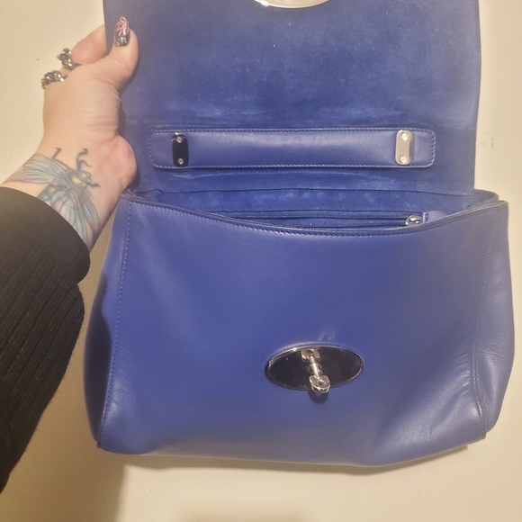 Mulberry Lily Medium in Indigo Lamb Nappa with Shiny Silver Hardware - Picture 7 of 13